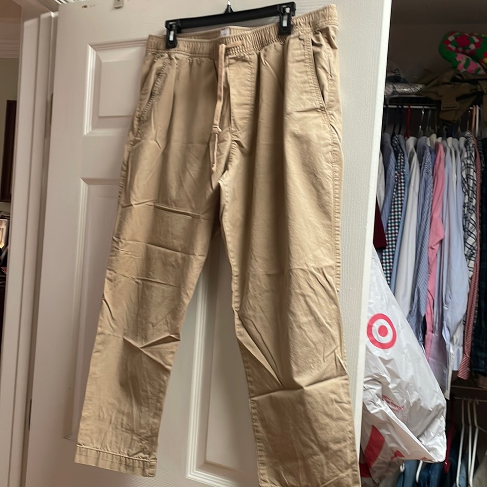 Gap easy crop pant
